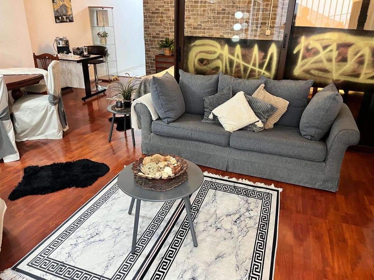 Lovely Cozy Apartment In The Entrance Of Nicosia Aglantzia Exteriör bild
